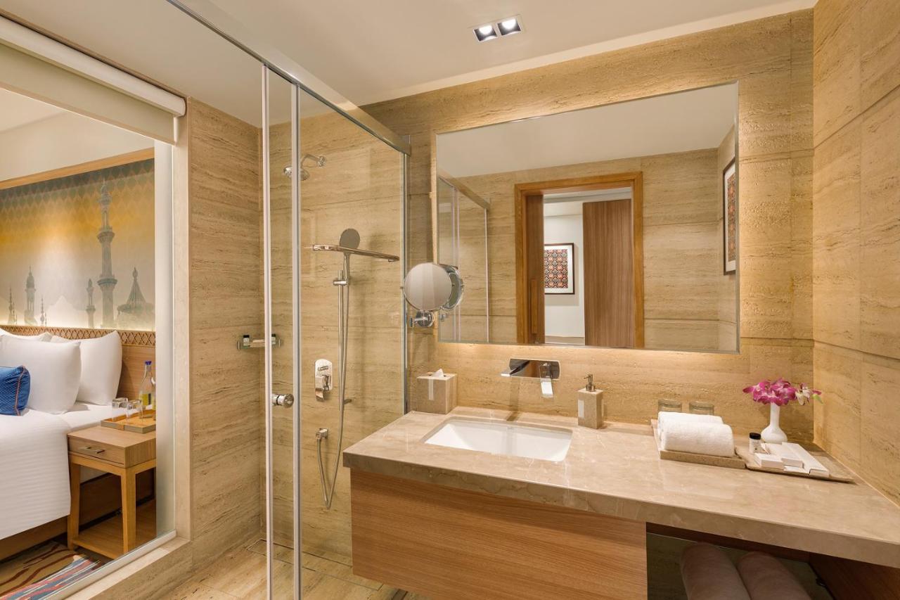 Bellevue Sarovar Premiere Junagadh Exterior foto